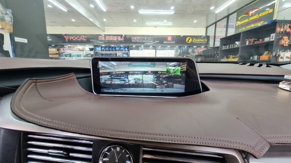 Màn hình Androi và màn liền cam 360 - Nội Thất Ô Tô Quốc Phú - Quốc Phú Auto